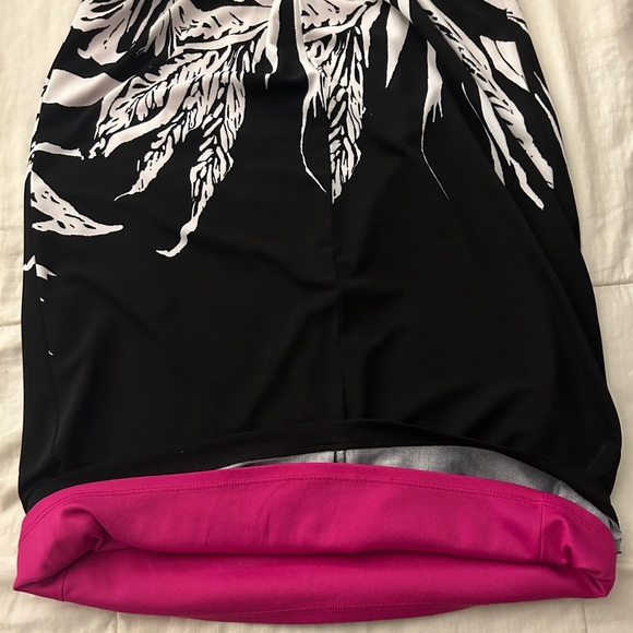 V neck black and white “Donna Ricco” New York mid sleeve dress - Picture 4 of 5